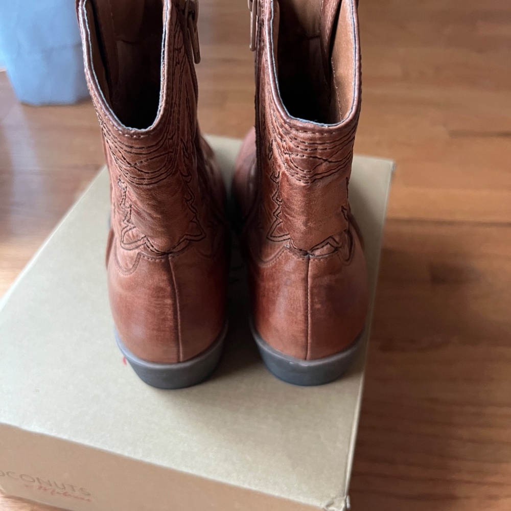 Coconuts By Matisse Boots - image 3